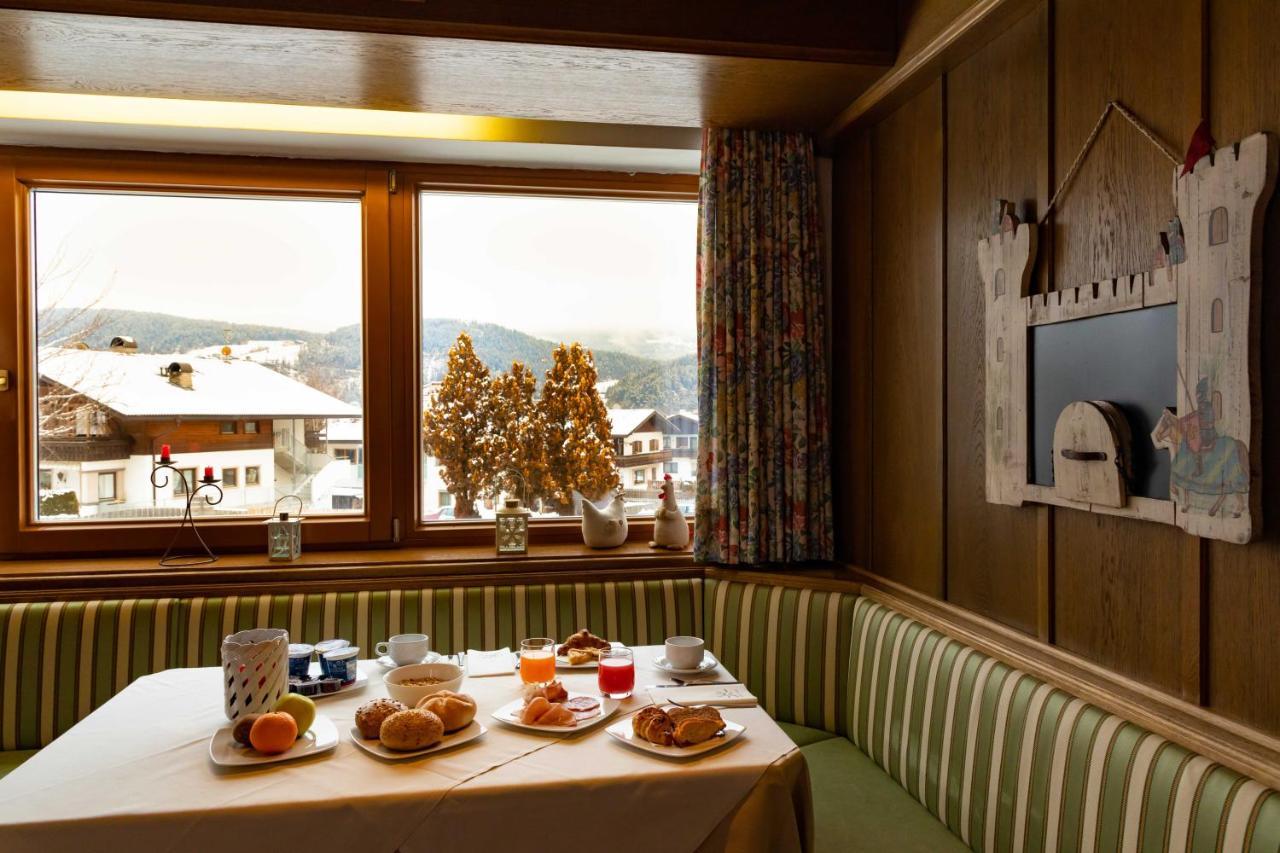Hotel Martinerhof San Lorenzo di Sebato Eksteriør billede