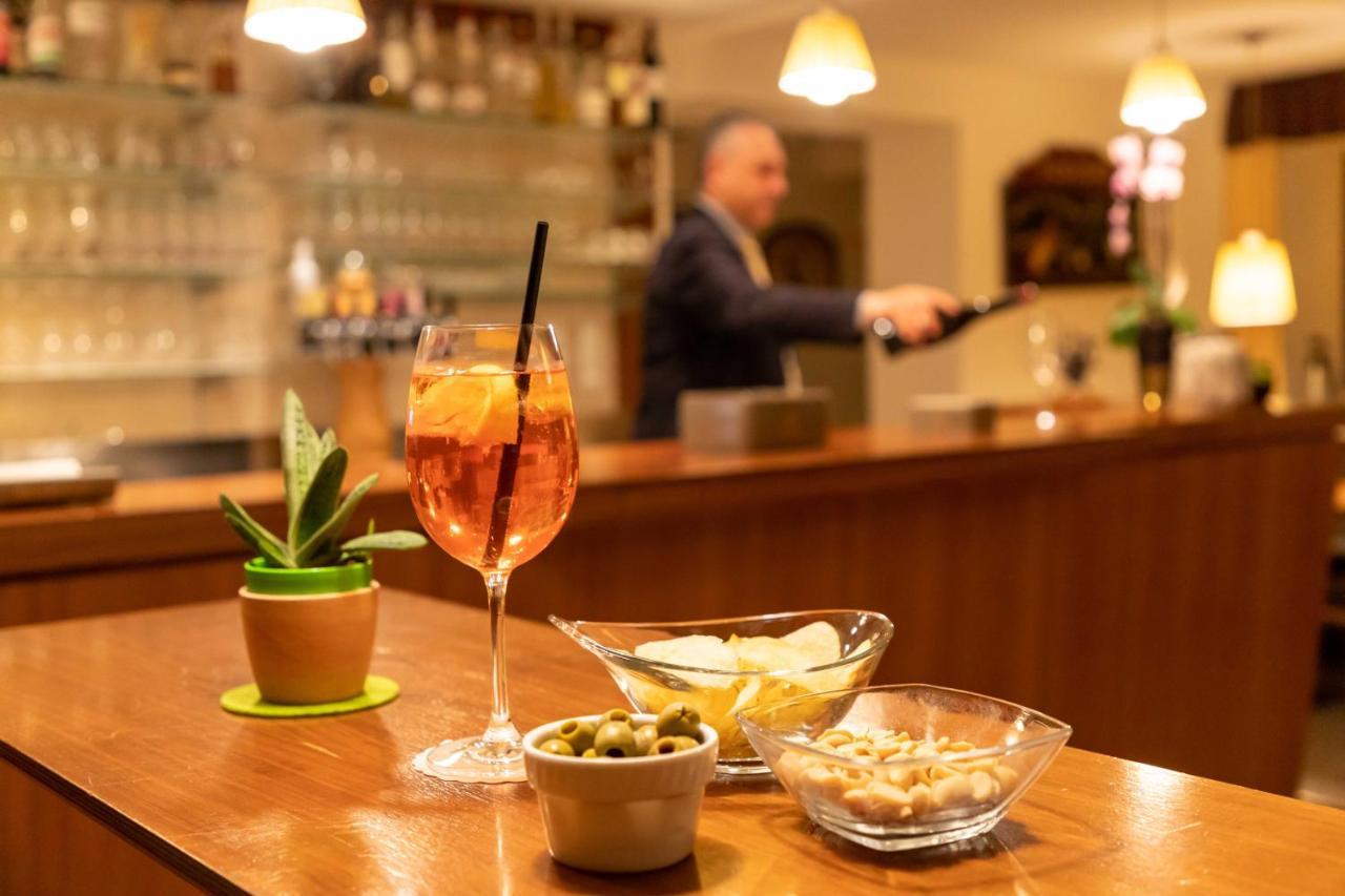 Hotel Martinerhof San Lorenzo di Sebato Eksteriør billede