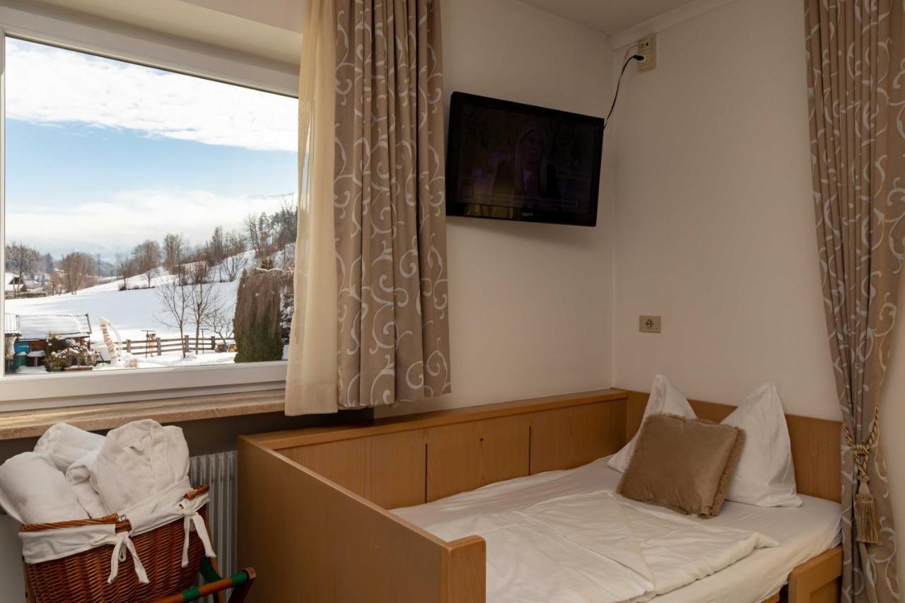 Hotel Martinerhof San Lorenzo di Sebato Eksteriør billede
