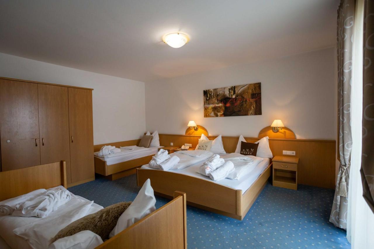 Hotel Martinerhof San Lorenzo di Sebato Eksteriør billede