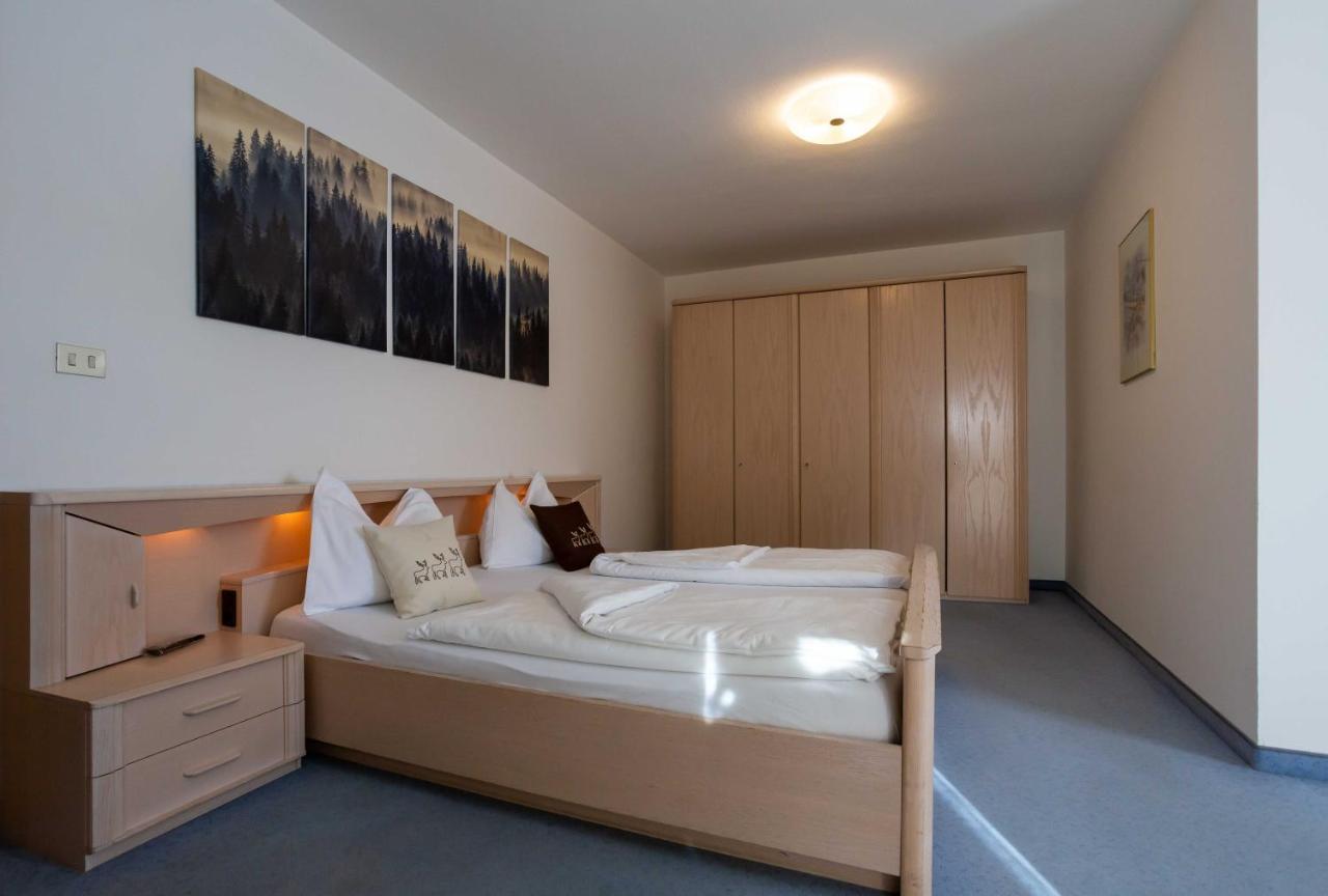 Hotel Martinerhof San Lorenzo di Sebato Eksteriør billede