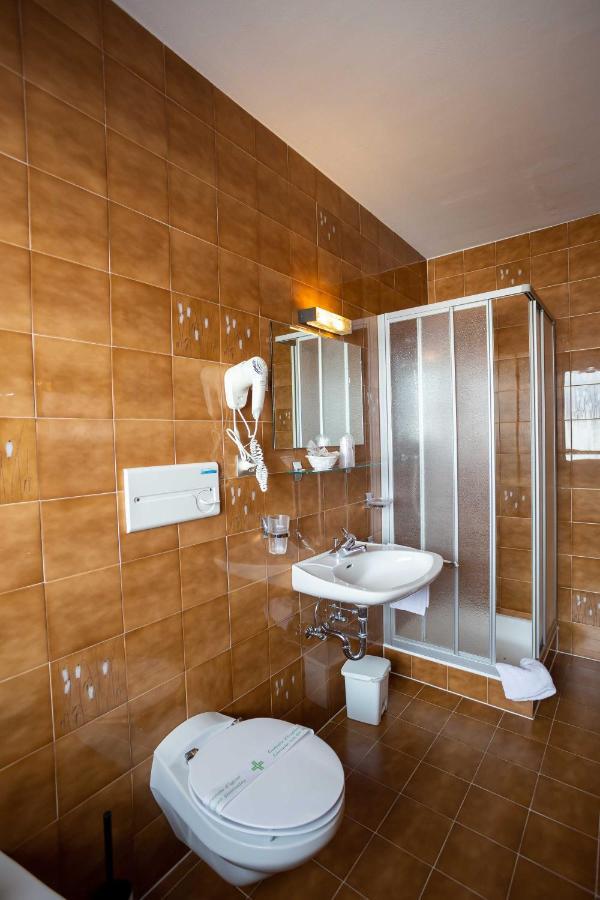 Hotel Martinerhof San Lorenzo di Sebato Eksteriør billede
